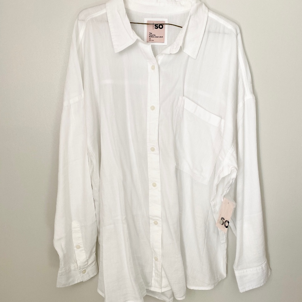 Juniors' Plus Size SO® Oversized Button-Down Shirt.